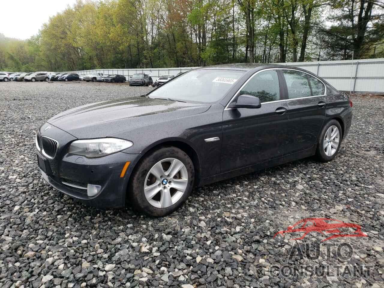 BMW 5 SERIES 2013 - WBAXH5C5XDD109105