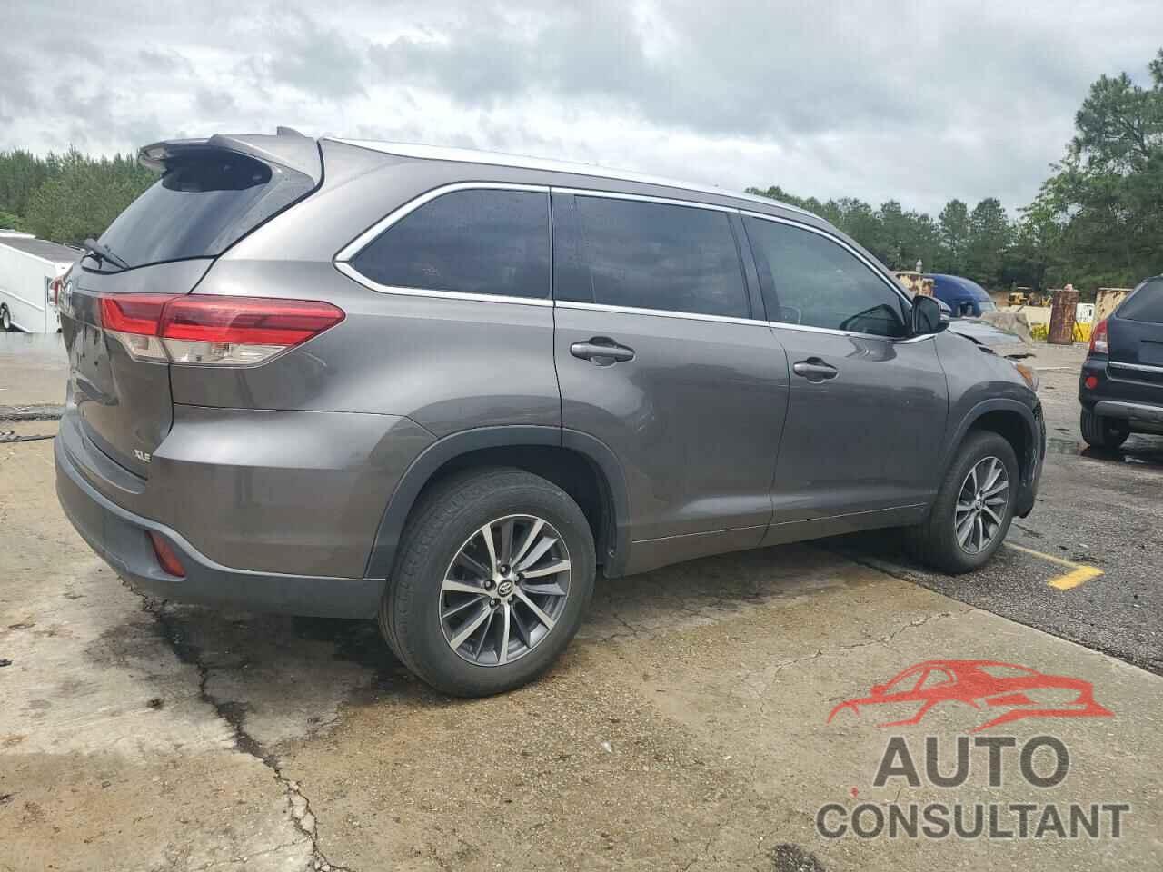 TOYOTA HIGHLANDER 2017 - 5TDKZRFH3HS513428