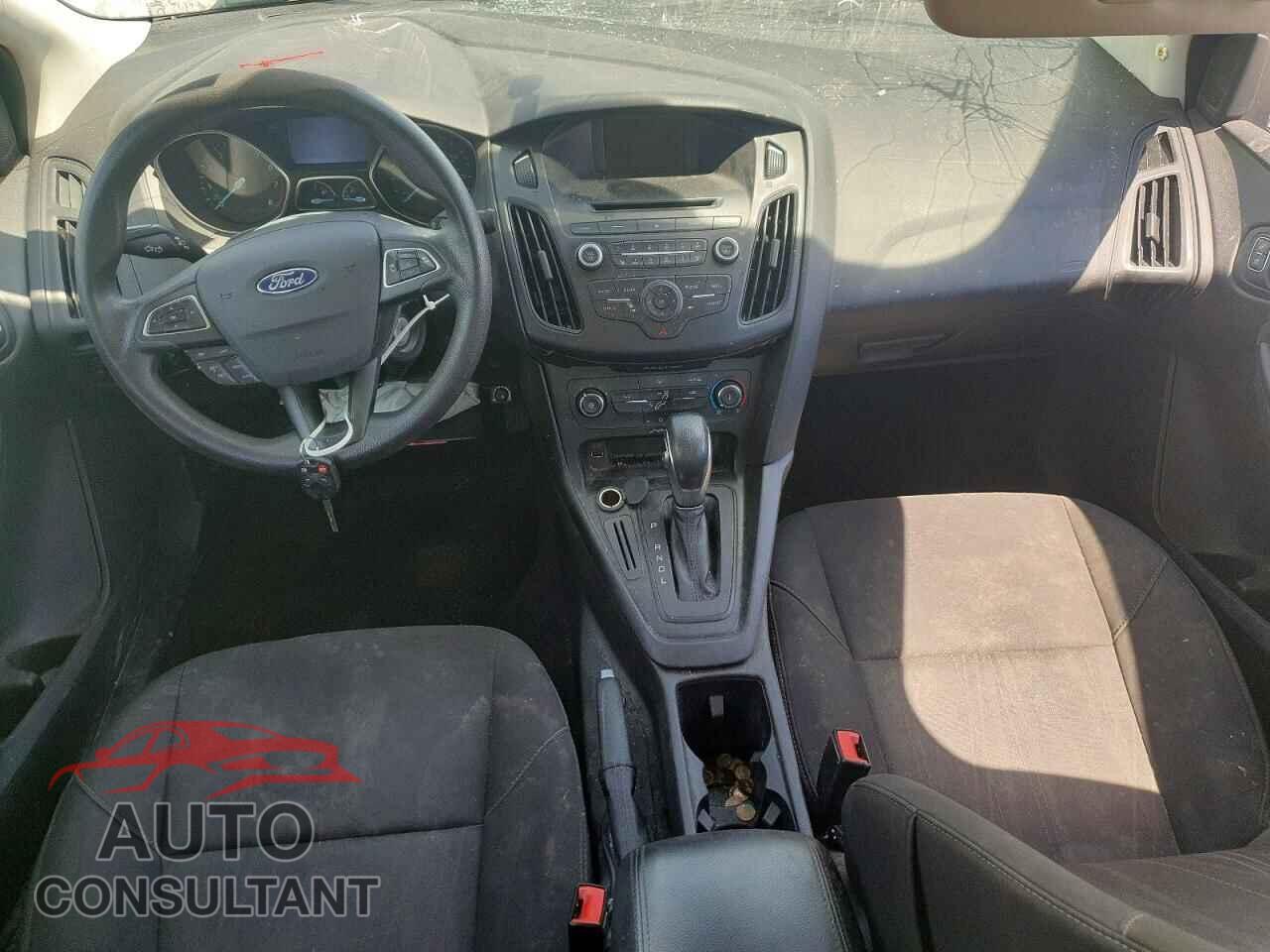 FORD FOCUS 2017 - 1FADP3F20HL292014