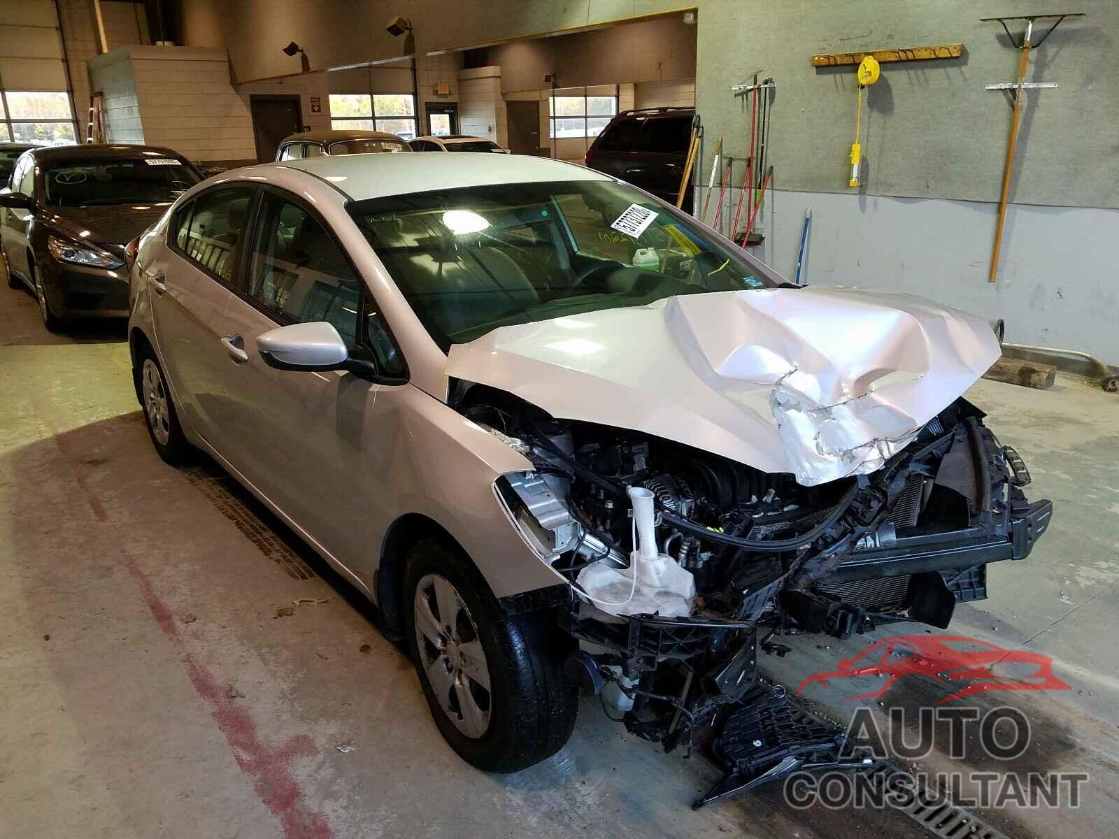 KIA FORTE 2016 - KNAFK4A65G5515360