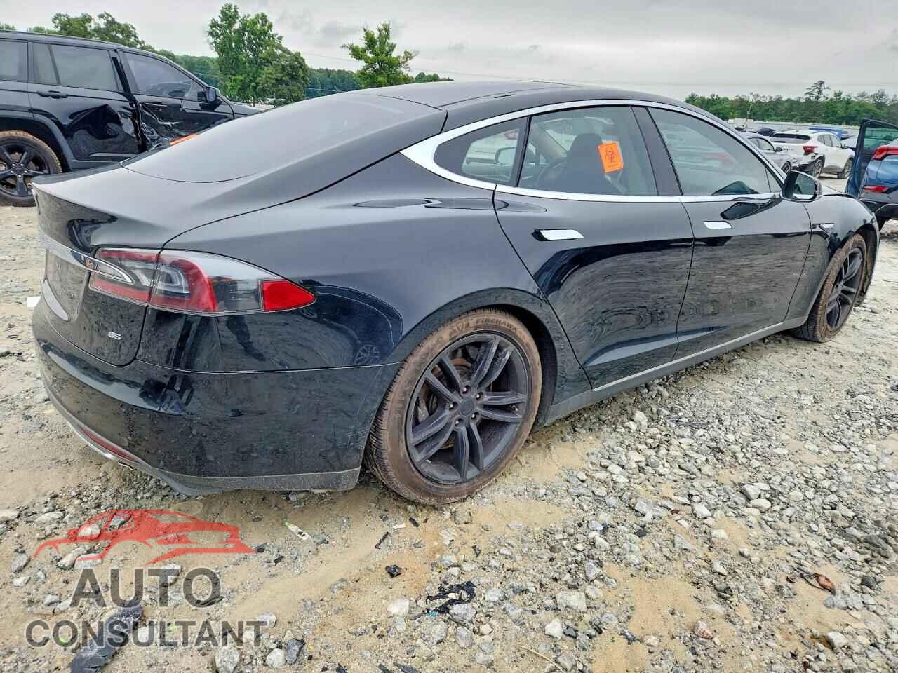 TESLA MODEL S 2013 - 5YJSA1CN3DFP26350