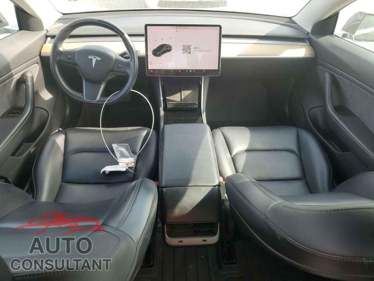 TESLA MODEL 3 2019 - 5YJ3E1EA3KF395219