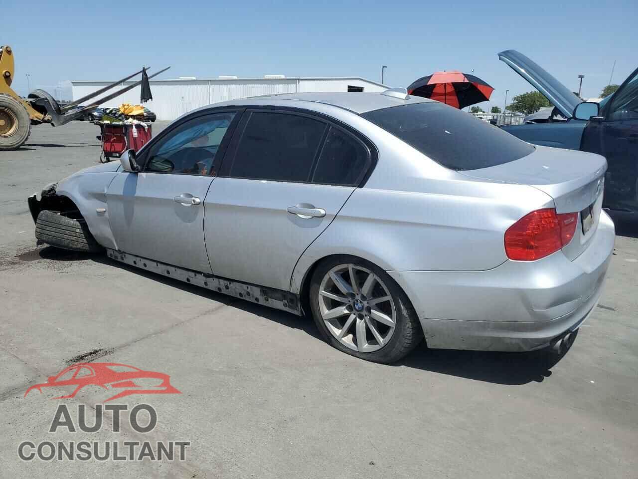 BMW 3 SERIES 2011 - WBAPH5G59BNM76384