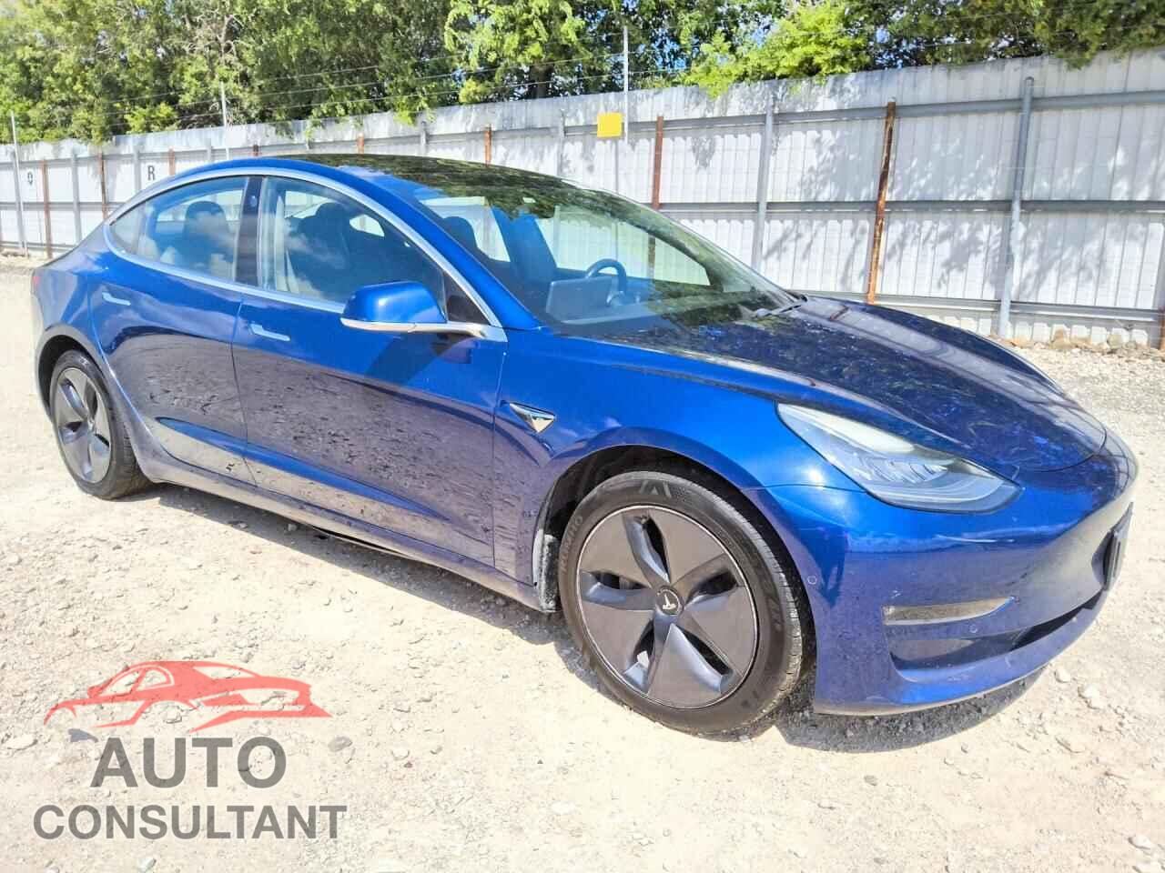 TESLA MODEL 3 2018 - 5YJ3E1EA1JF041715