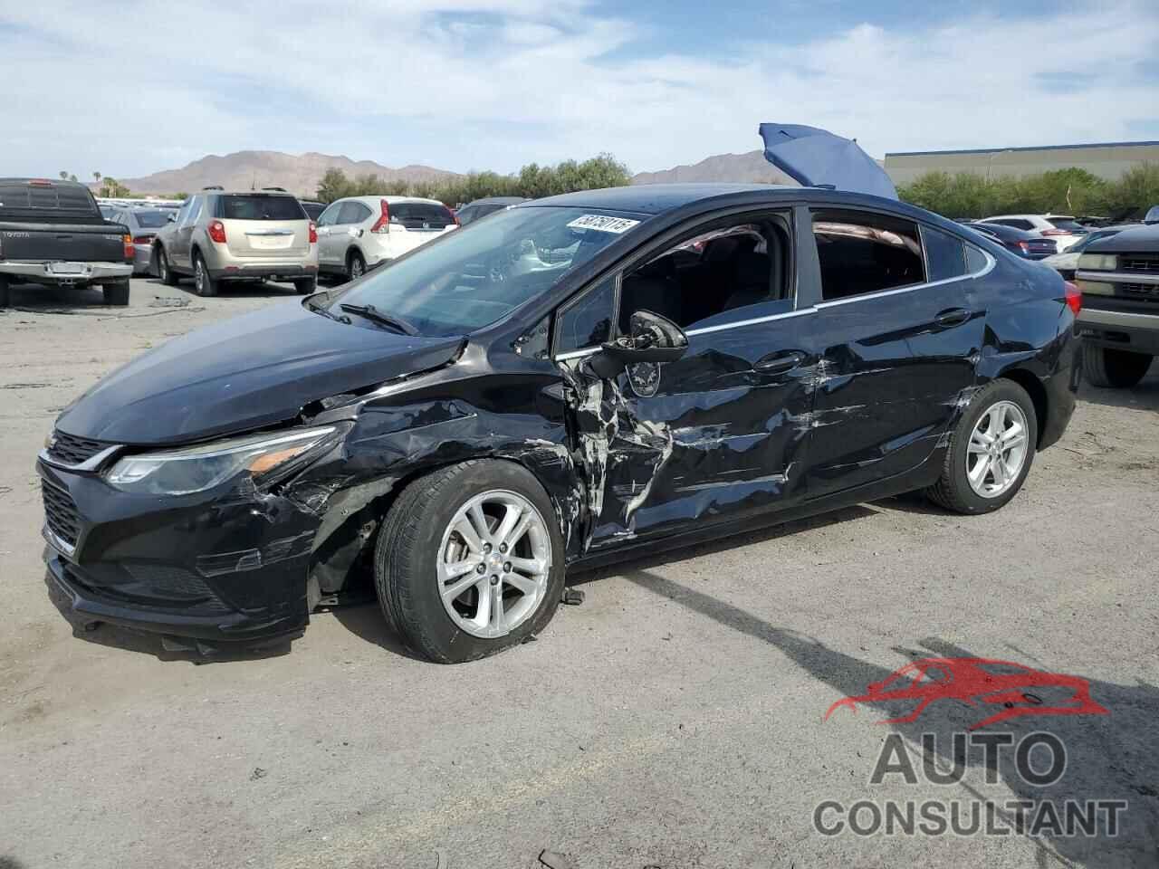 CHEVROLET CRUZE 2017 - 1G1BE5SM7H7147385