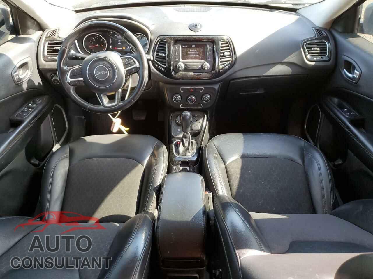 JEEP COMPASS 2018 - 3C4NJDBBXJT457556