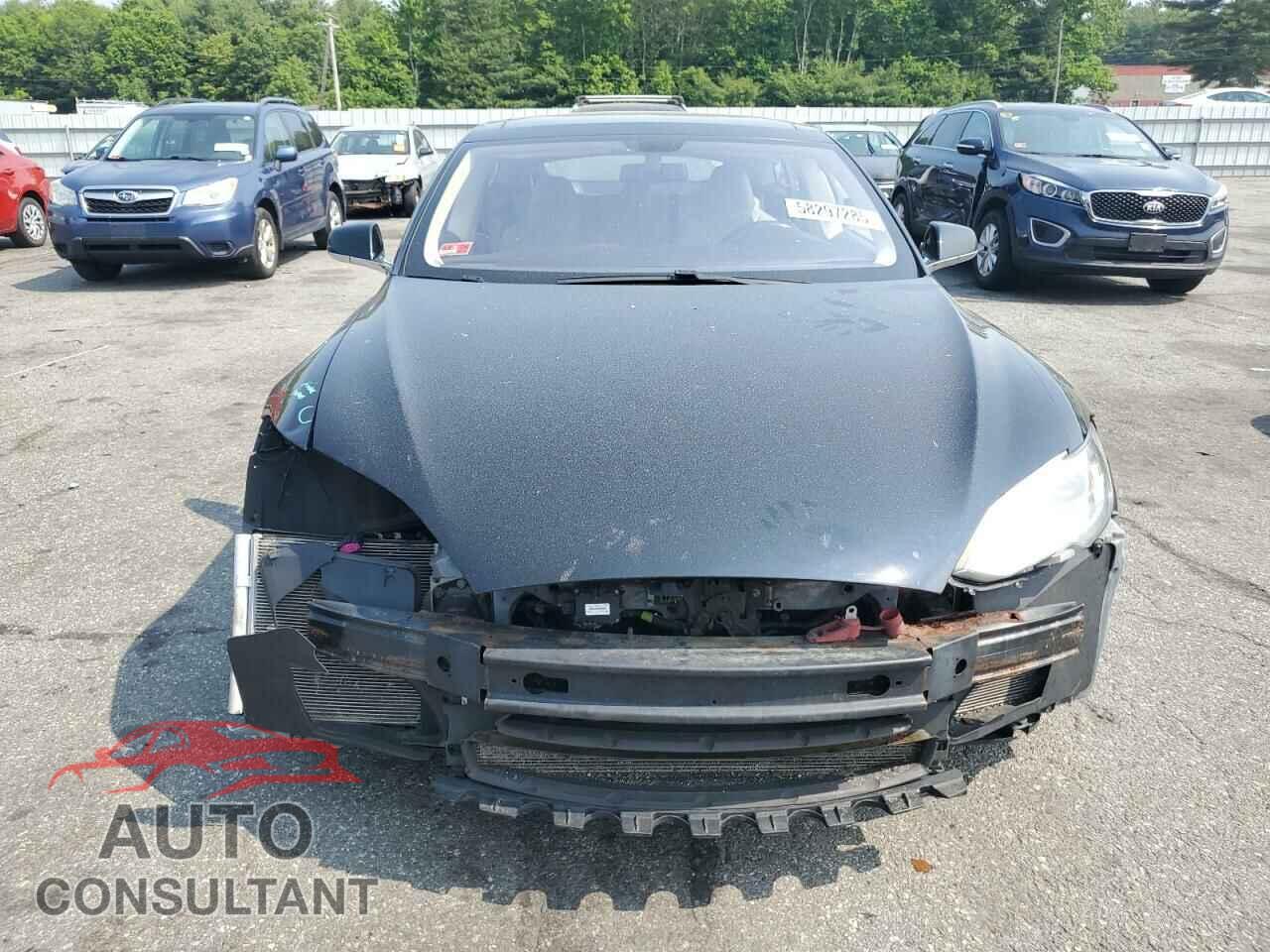 TESLA MODEL S 2013 - 5YJSA1CN3DFP13307