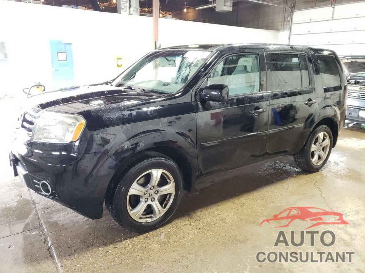 HONDA PILOT 2015 - 5FNYF4H47FB005268