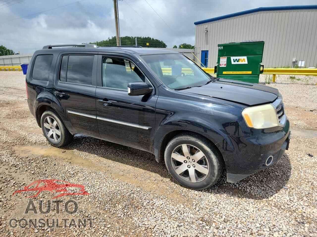 HONDA PILOT 2013 - 5FNYF4H99DB008228
