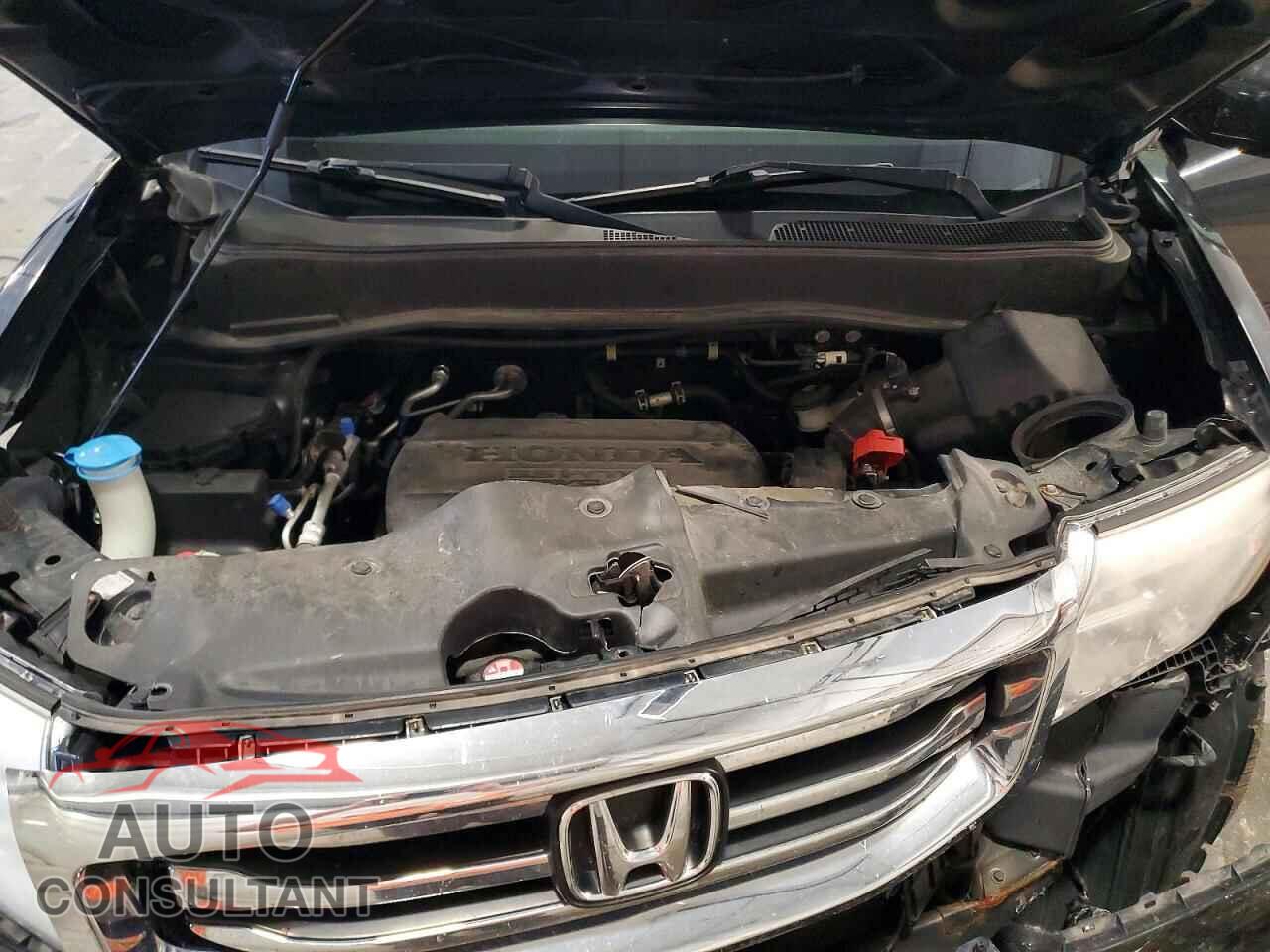 HONDA PILOT 2015 - 5FNYF4H32FB012913