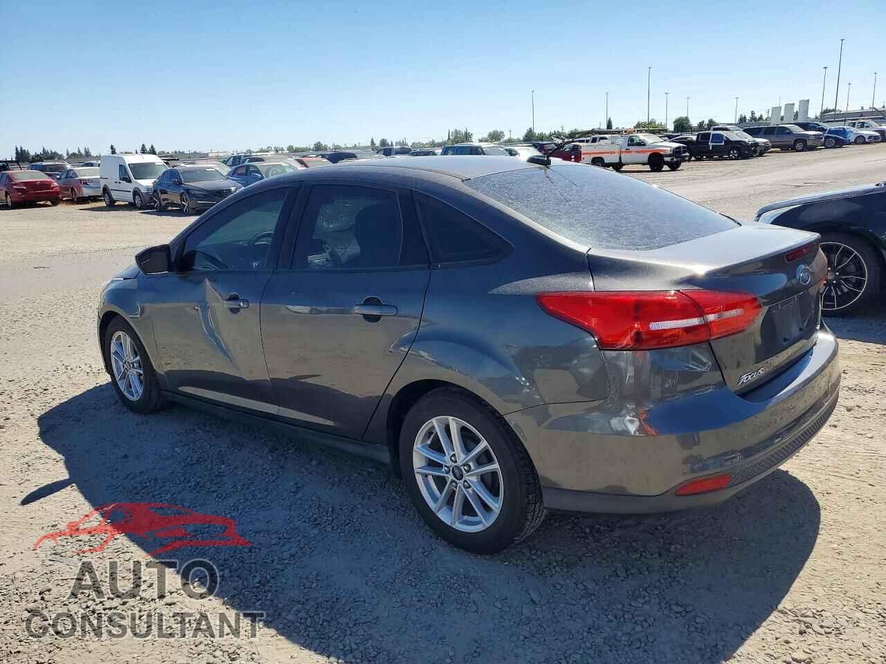 FORD FOCUS 2015 - 1FADP3F29FL330465