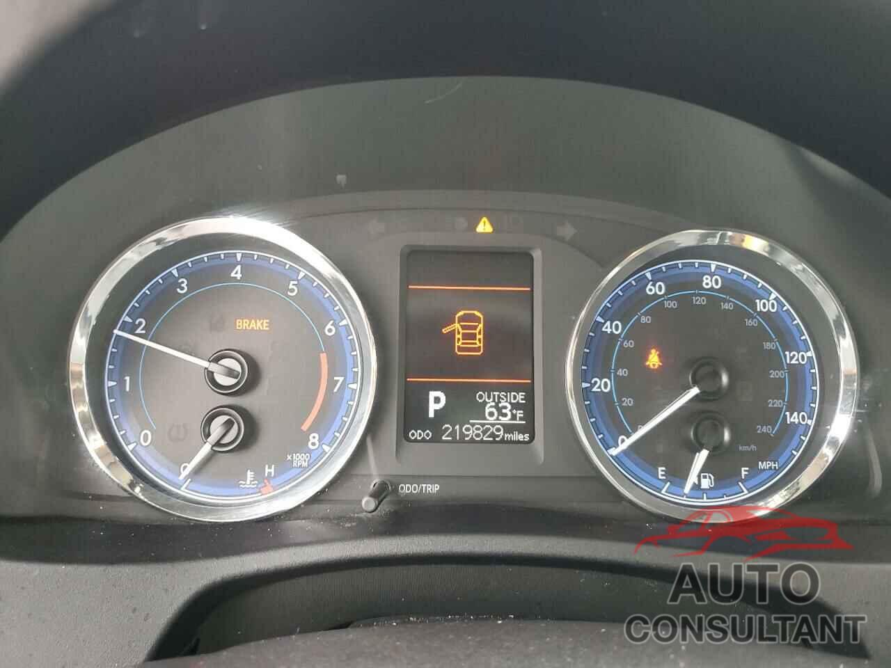 TOYOTA COROLLA 2017 - 2T1BURHE9HC926366