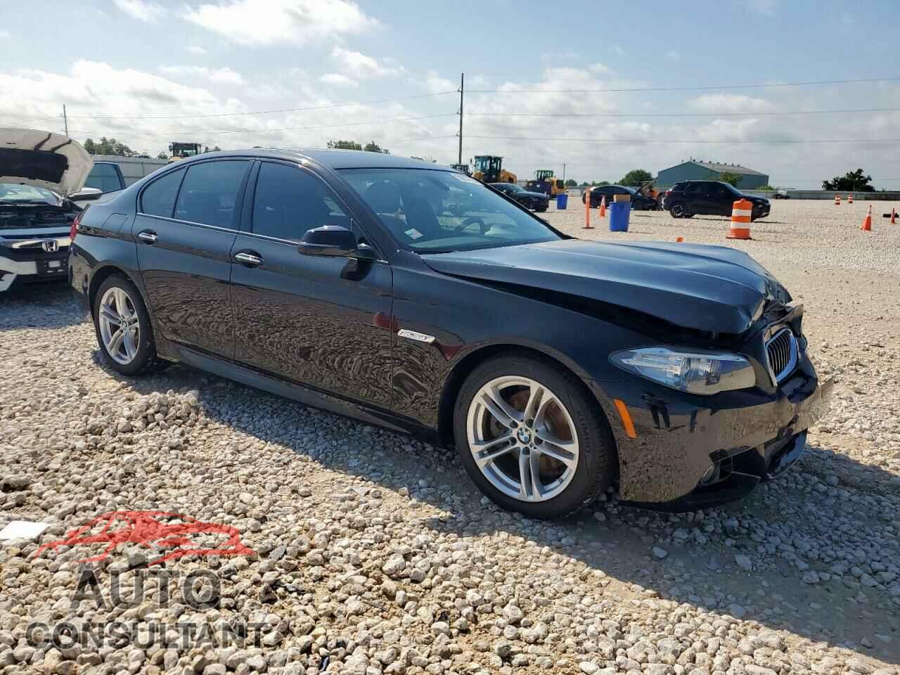 BMW 5 SERIES 2015 - WBA5A5C59FD520199