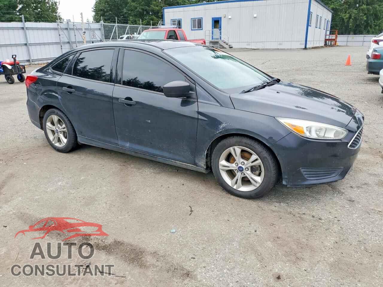 FORD FOCUS 2015 - 1FADP3E22FL334827