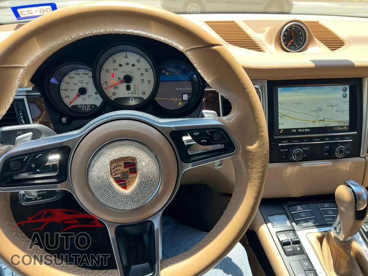 PORSCHE MACAN 2015 - WP1AB2A56FLB61043