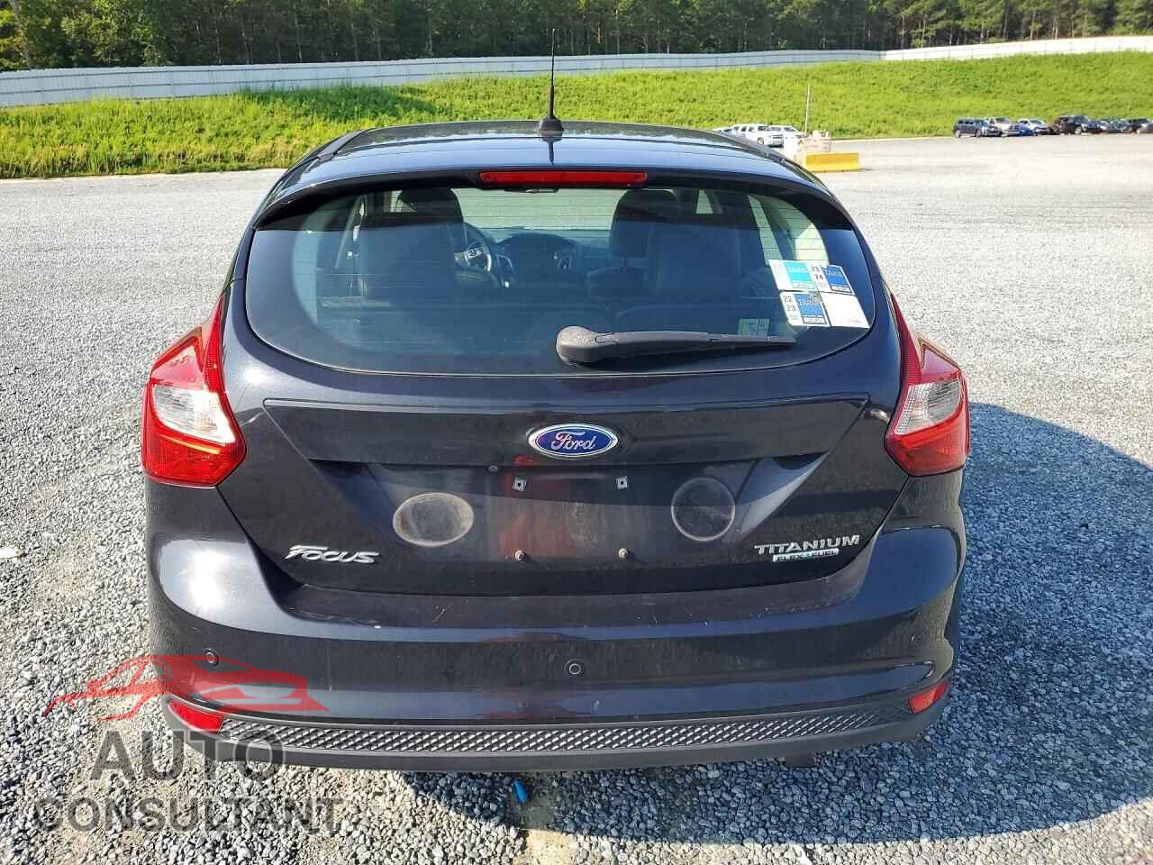FORD FOCUS 2013 - 1FADP3N28DL370454