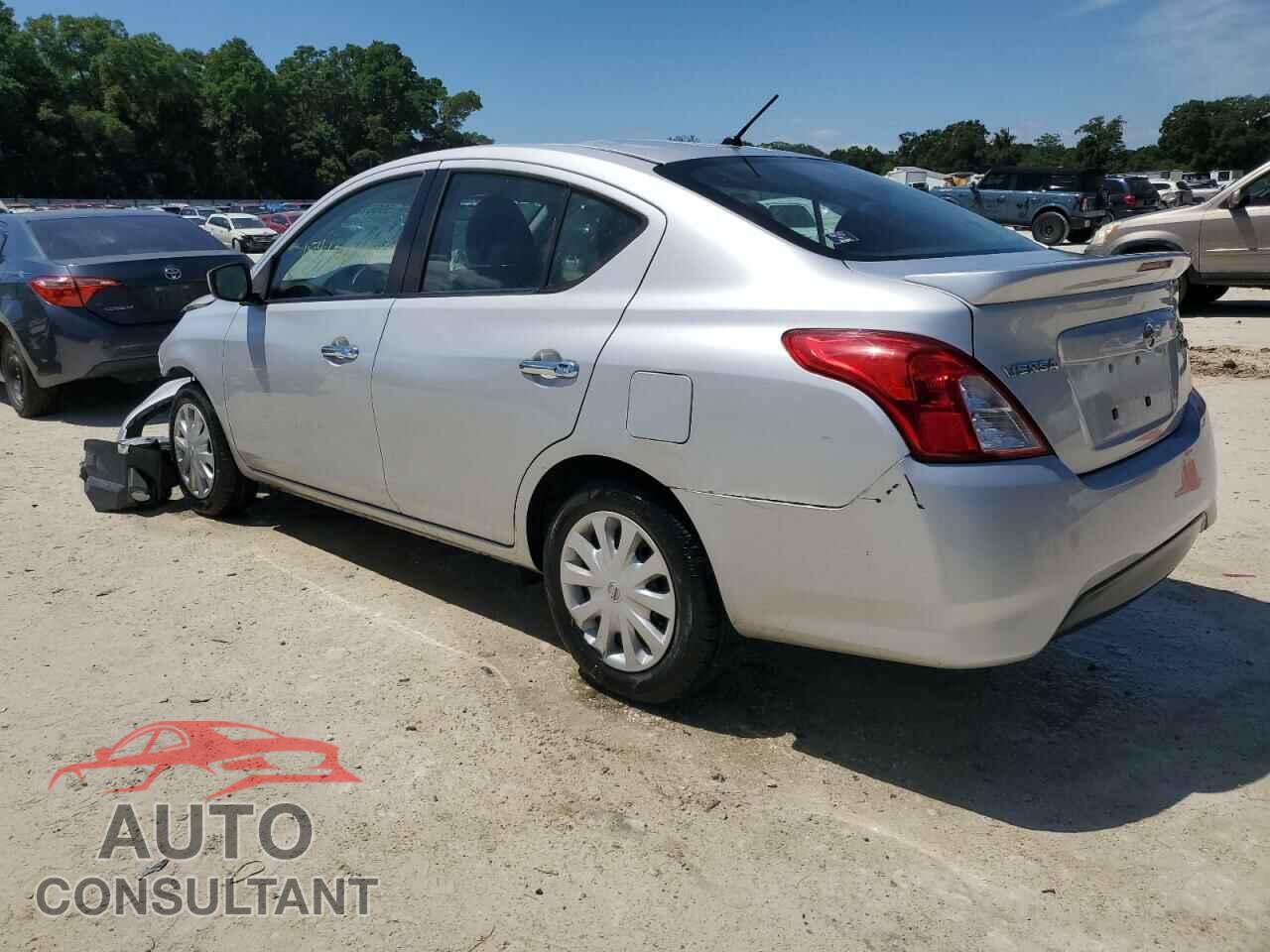 NISSAN VERSA 2017 - 3N1CN7AP1HL801573