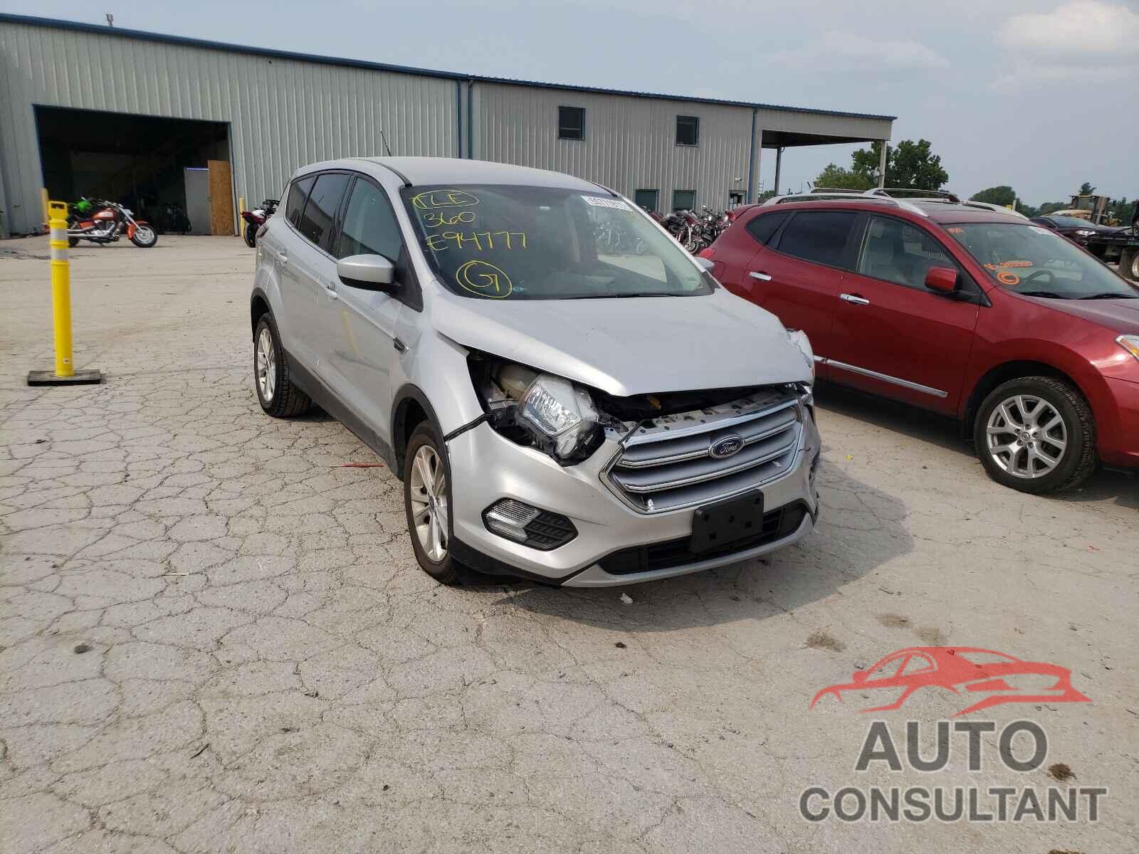 FORD ESCAPE 2017 - 1FMCU9G96HUE94777