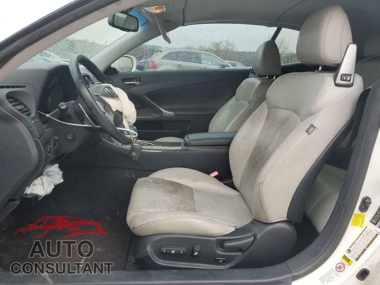 LEXUS IS 2012 - JTHFF2C20C2522734