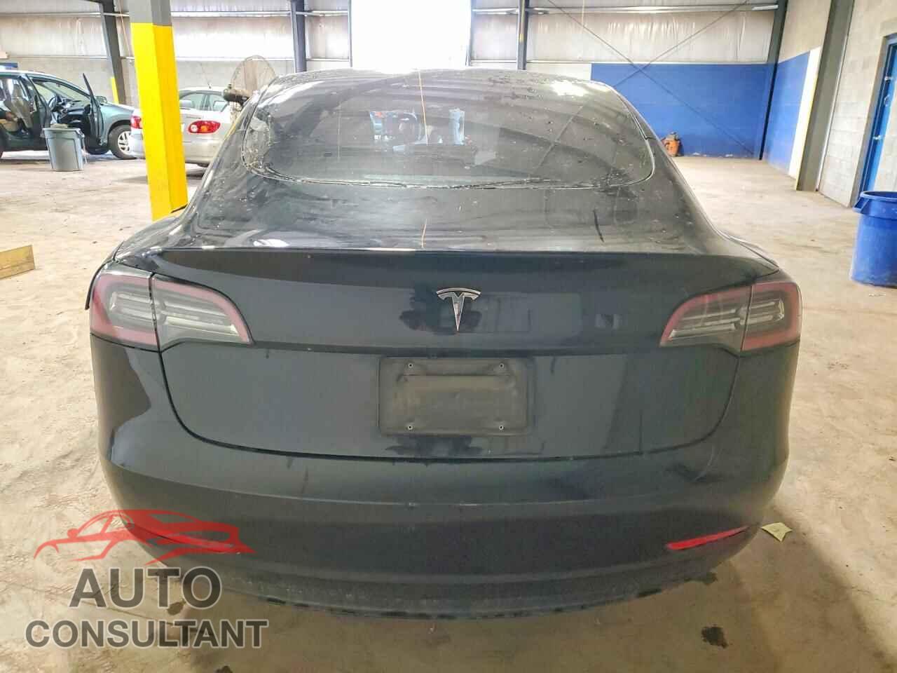TESLA MODEL 3 2022 - 5YJ3E1EA5NF370200