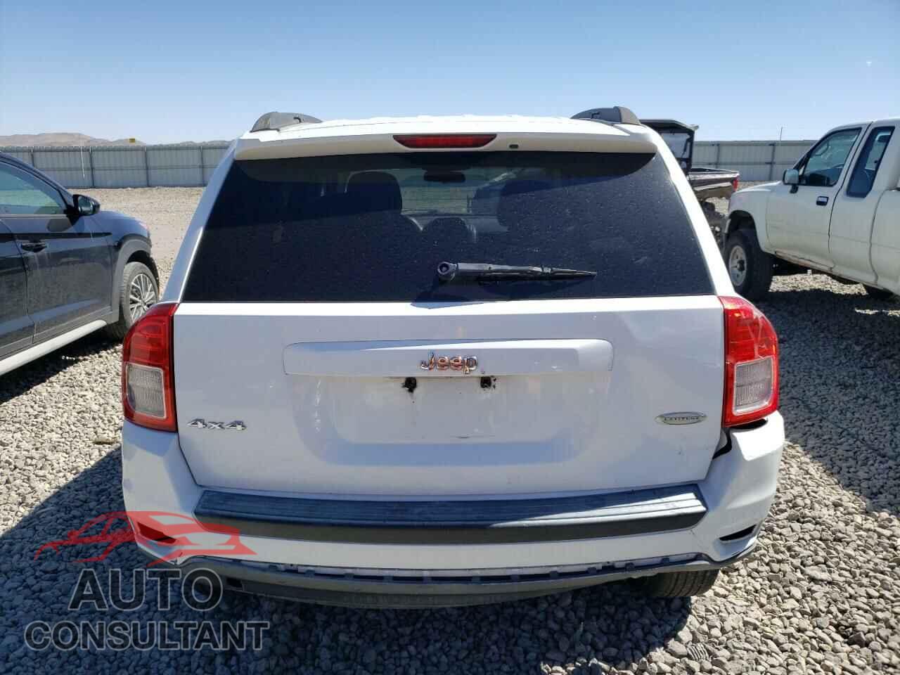 JEEP COMPASS 2011 - 1J4NF1FB9BD183309