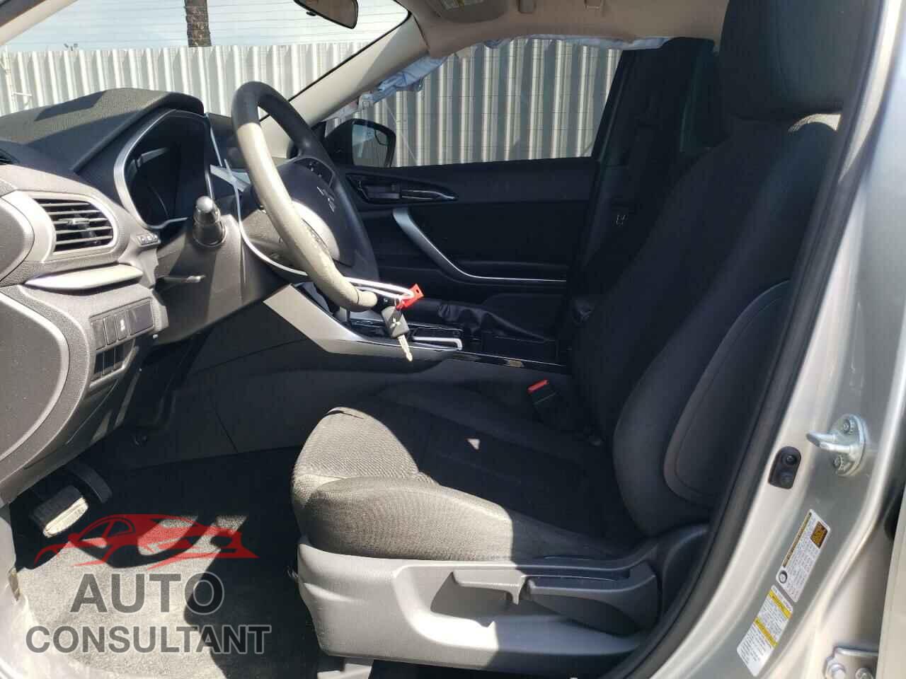 MITSUBISHI ECLIPSE 2018 - JA4AT4AA4JZ047825