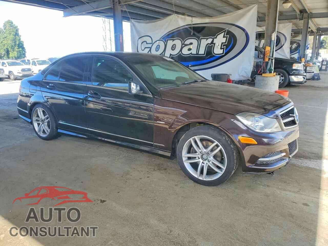 MERCEDES-BENZ C-CLASS 2012 - WDDGF4HB8CA684990
