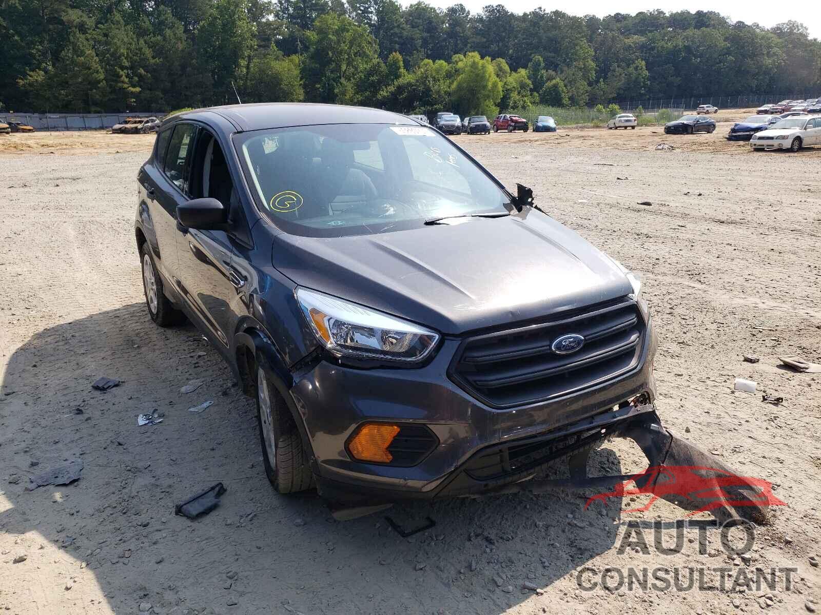 FORD ESCAPE 2017 - 1FMCU0F71HUD05741