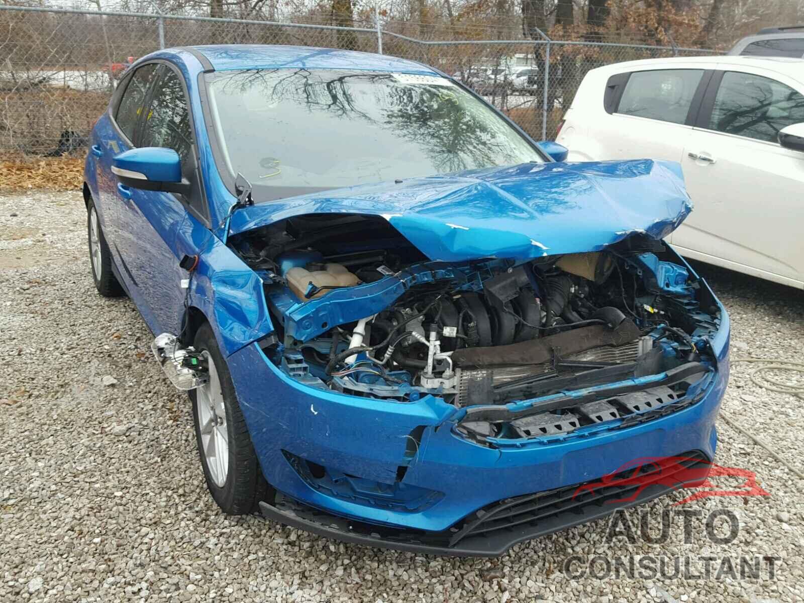 FORD FOCUS 2015 - 1FADP3K26FL295051