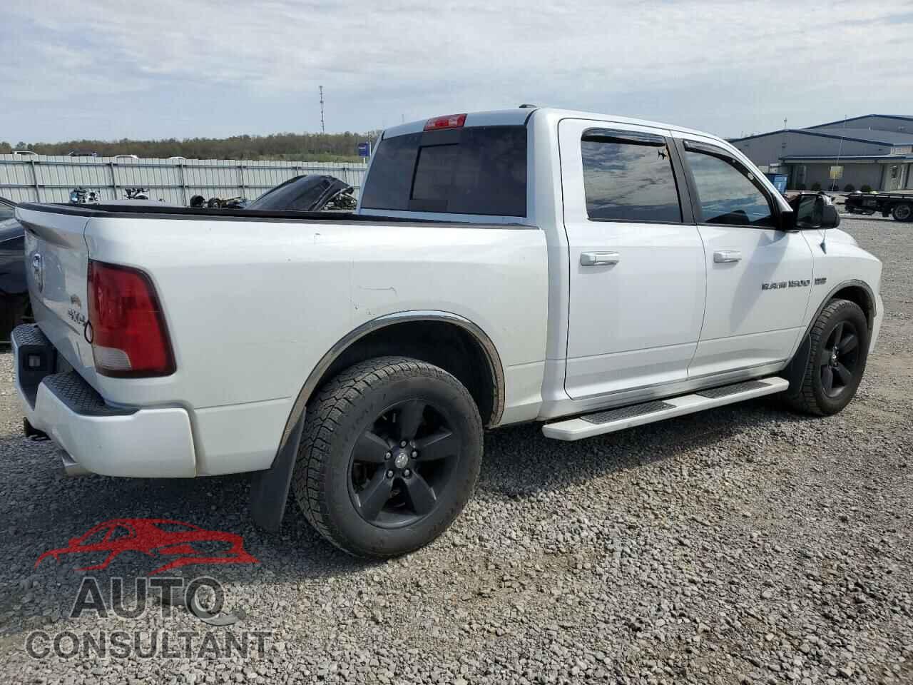 DODGE RAM 1500 2012 - 1C6RD7MT1CS226525