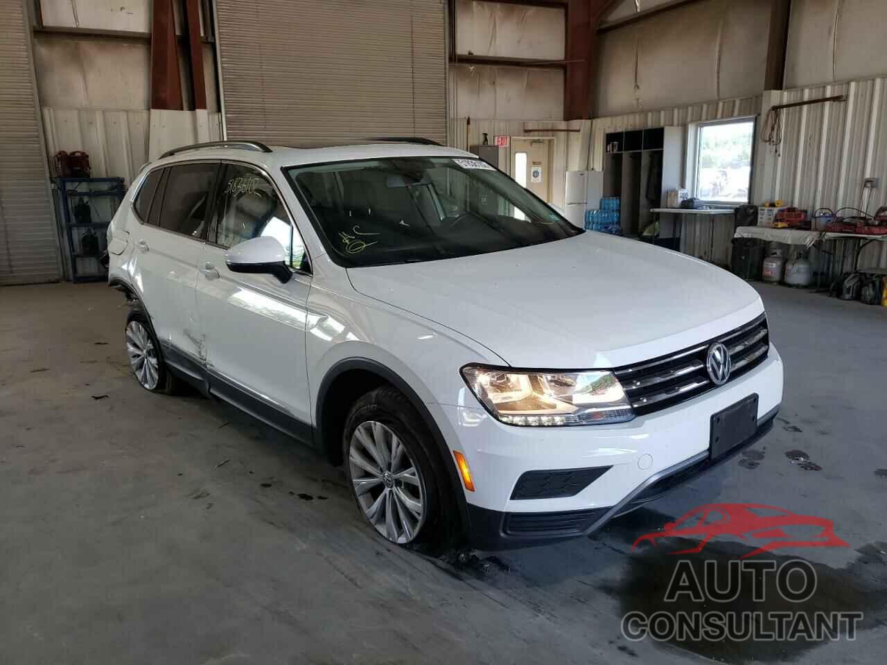 VOLKSWAGEN TIGUAN 2018 - 3VV2B7AX4JM049757