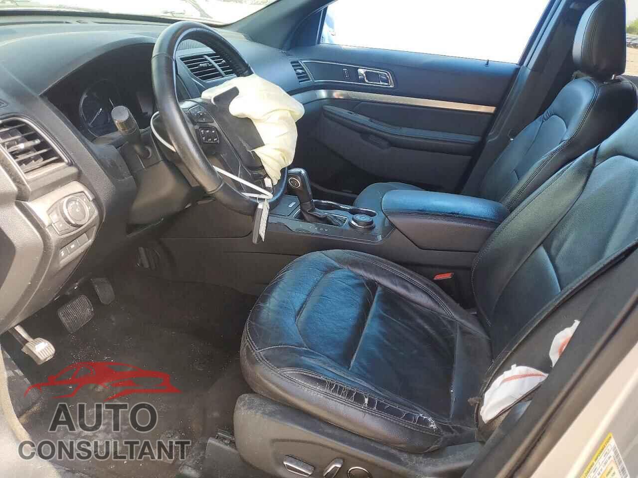 FORD EXPLORER 2018 - 1FM5K8D8XJGB41659