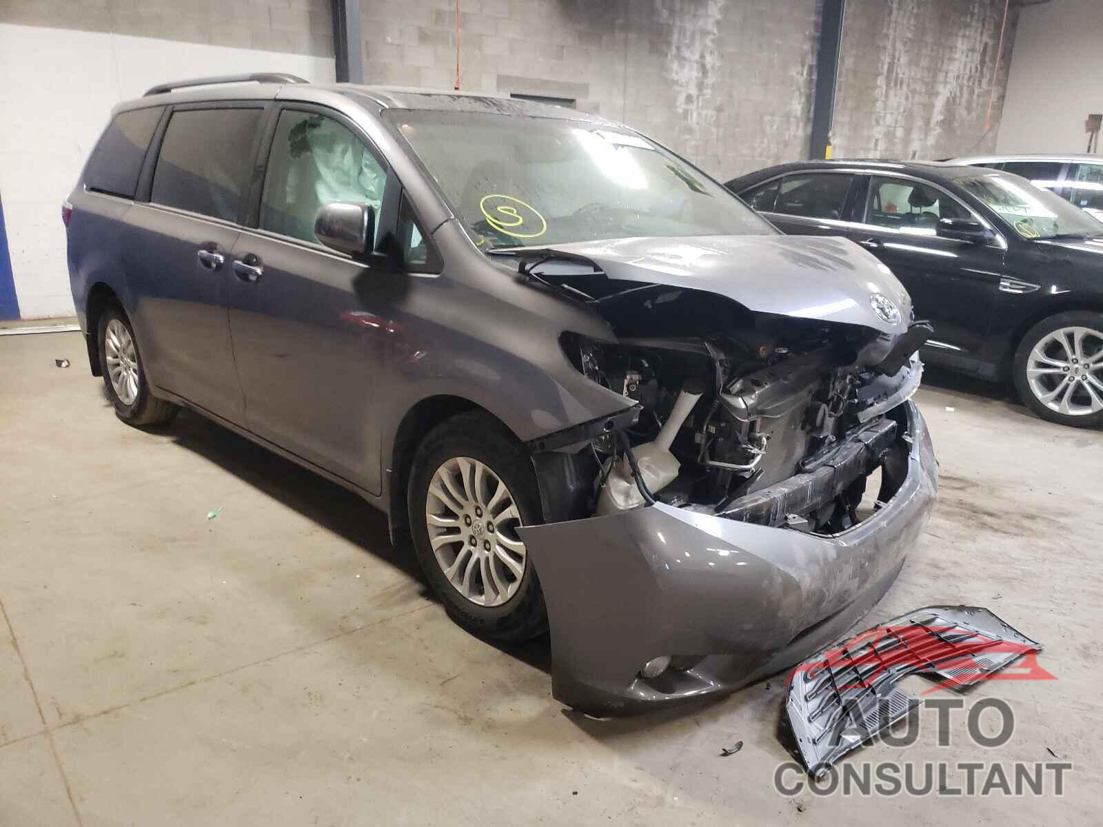 TOYOTA SIENNA 2017 - 5TDYZ3DC0HS820456