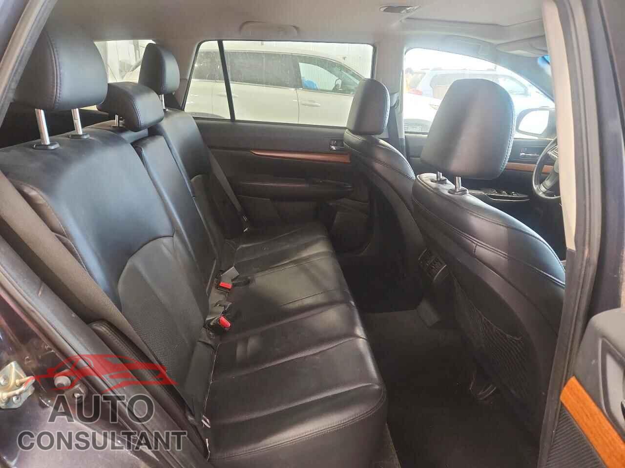 SUBARU OUTBACK 2013 - 4S4BRBKC9D3239886