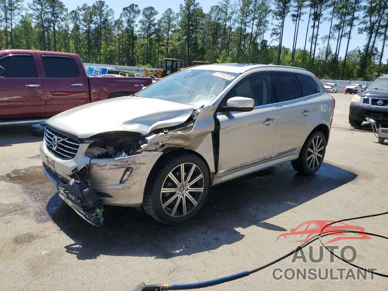 VOLVO XC60 2017 - YV449MRUXH2126030
