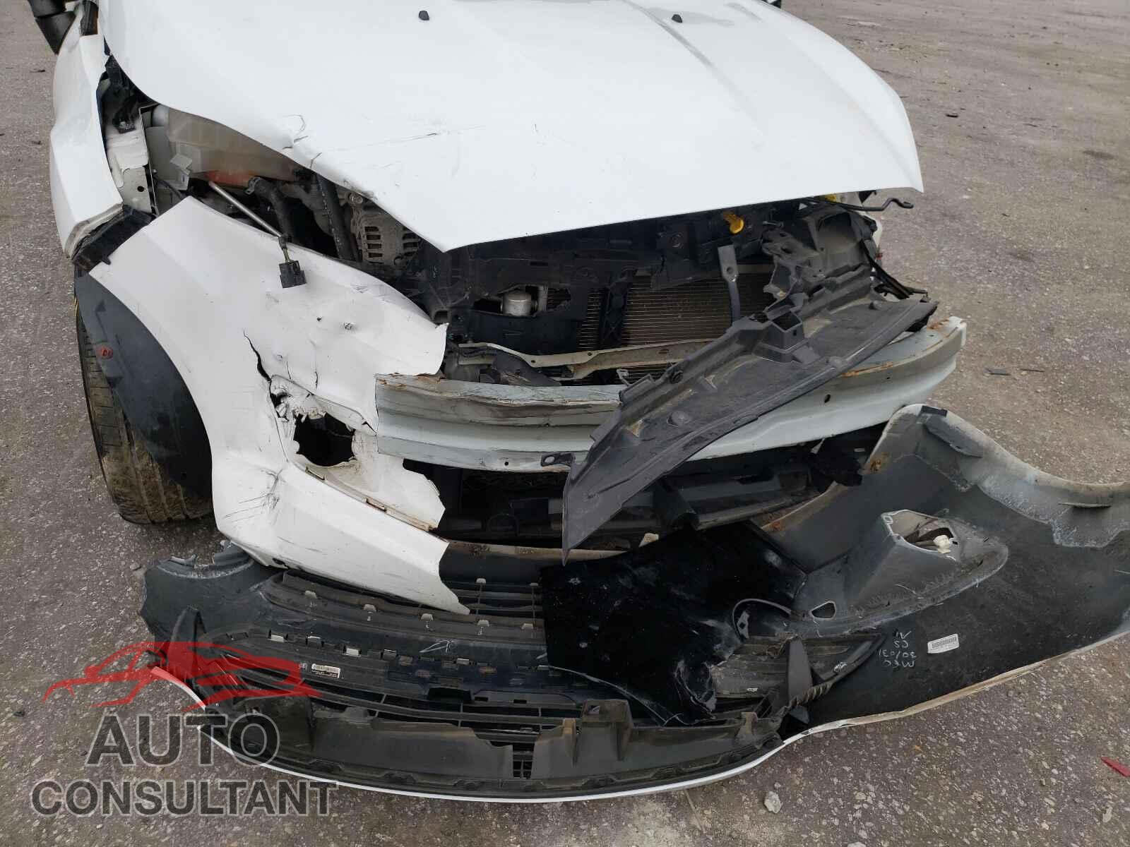 FORD FIESTA 2017 - 3FADP4EJ9HM129231