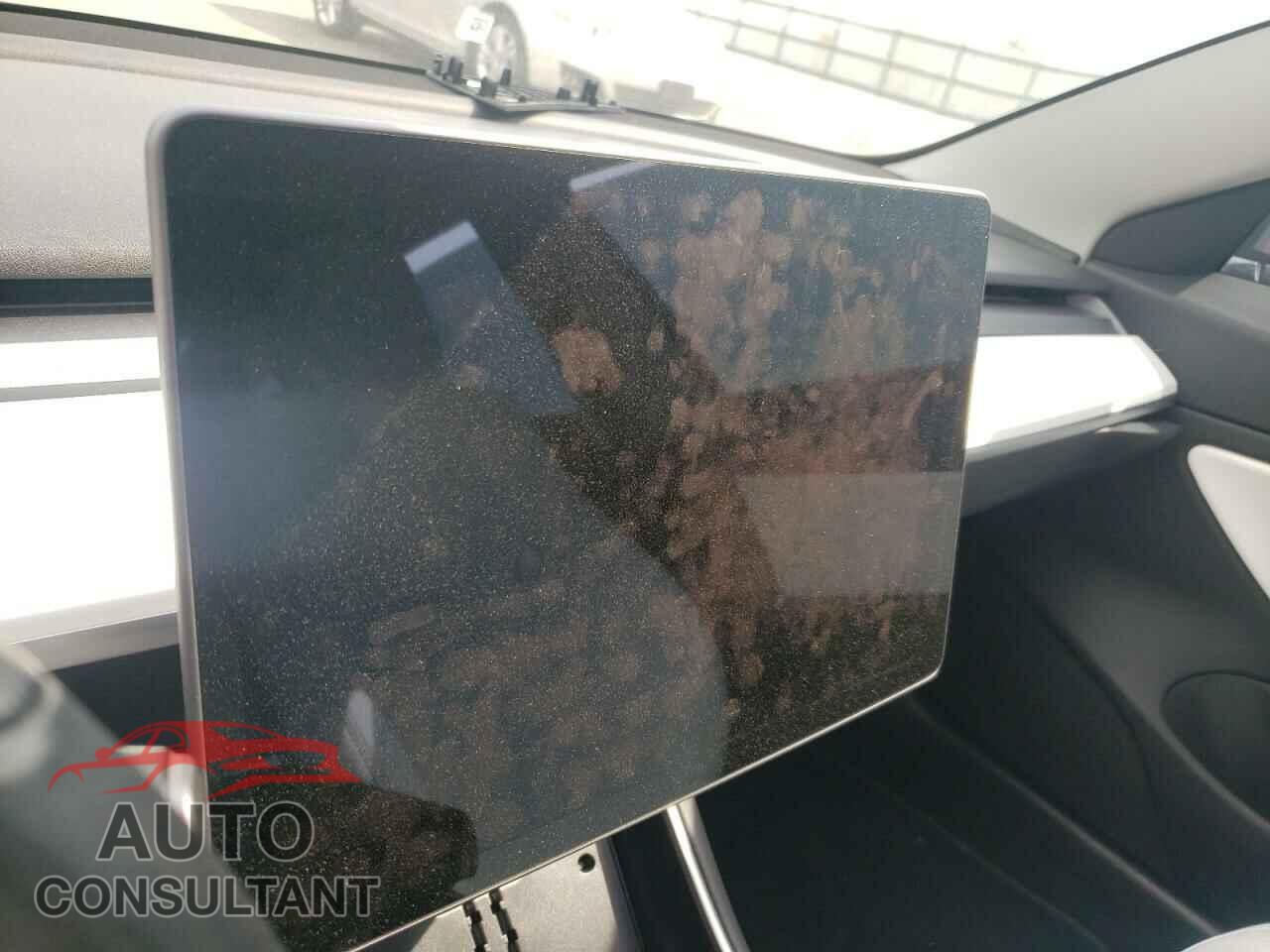 TESLA MODEL 3 2018 - 5YJ3E1EBXJF100415