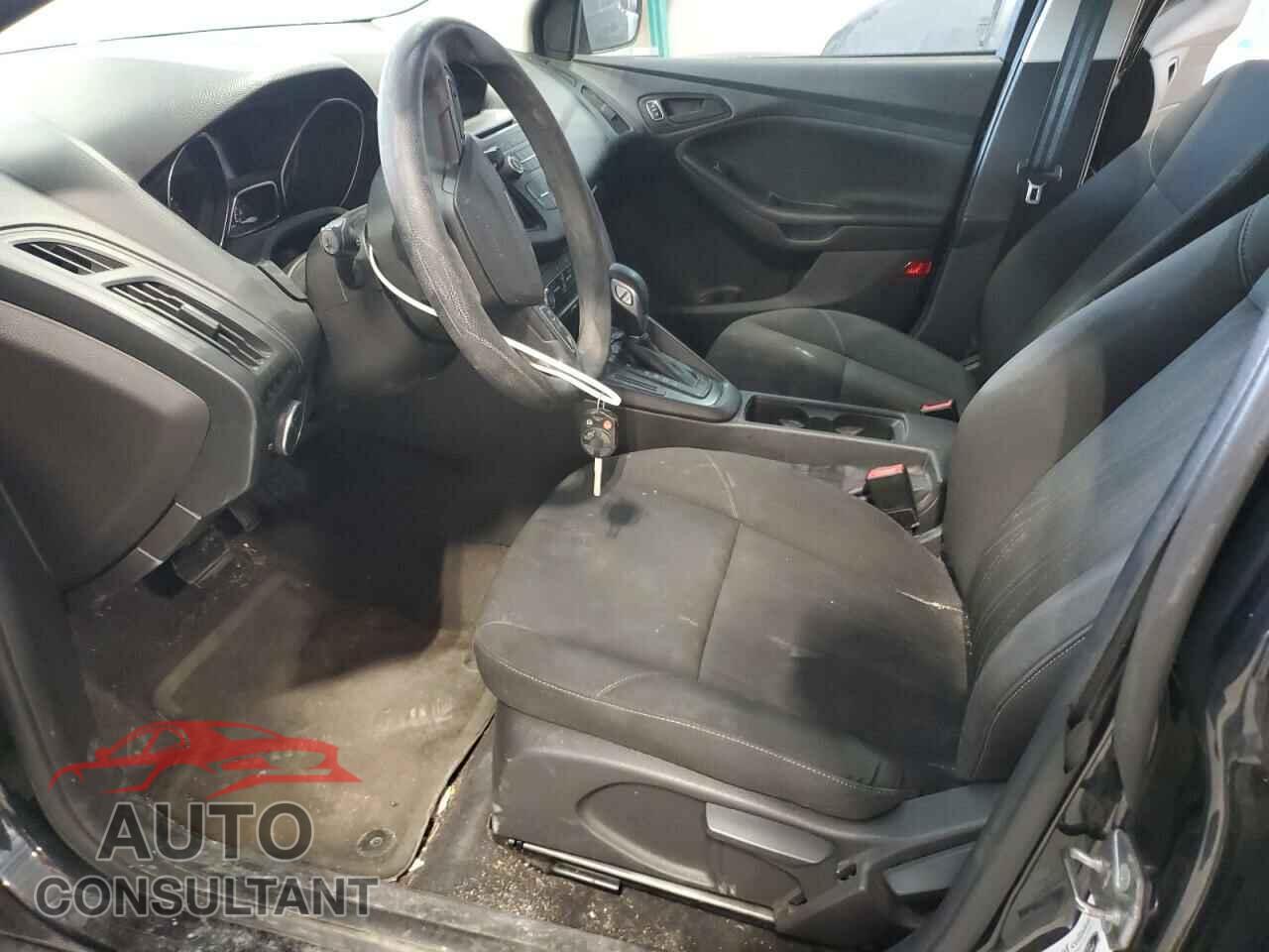 FORD FOCUS 2015 - 1FADP3E27FL328313
