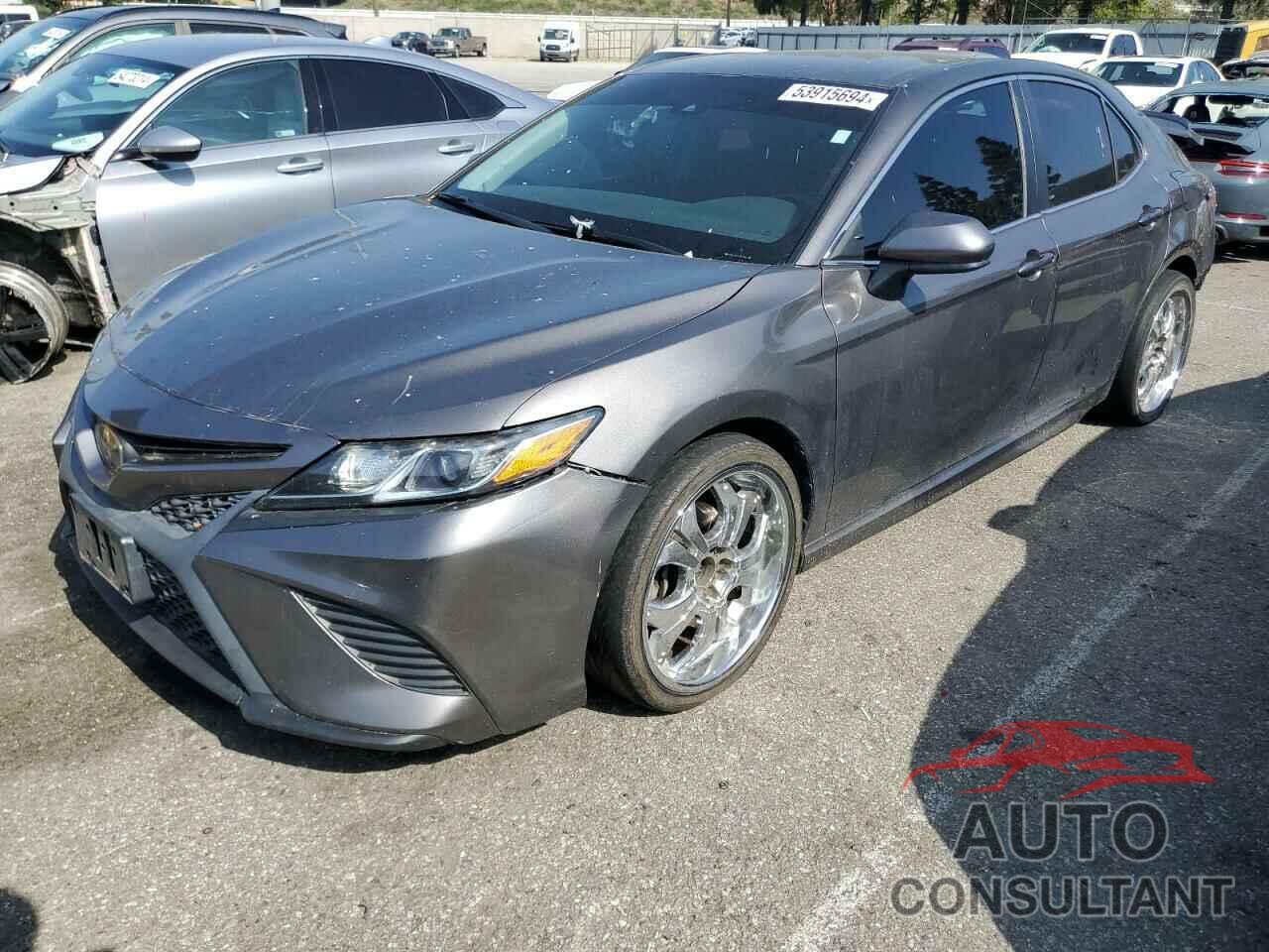 TOYOTA CAMRY 2018 - 4T1B11HK2JU521518