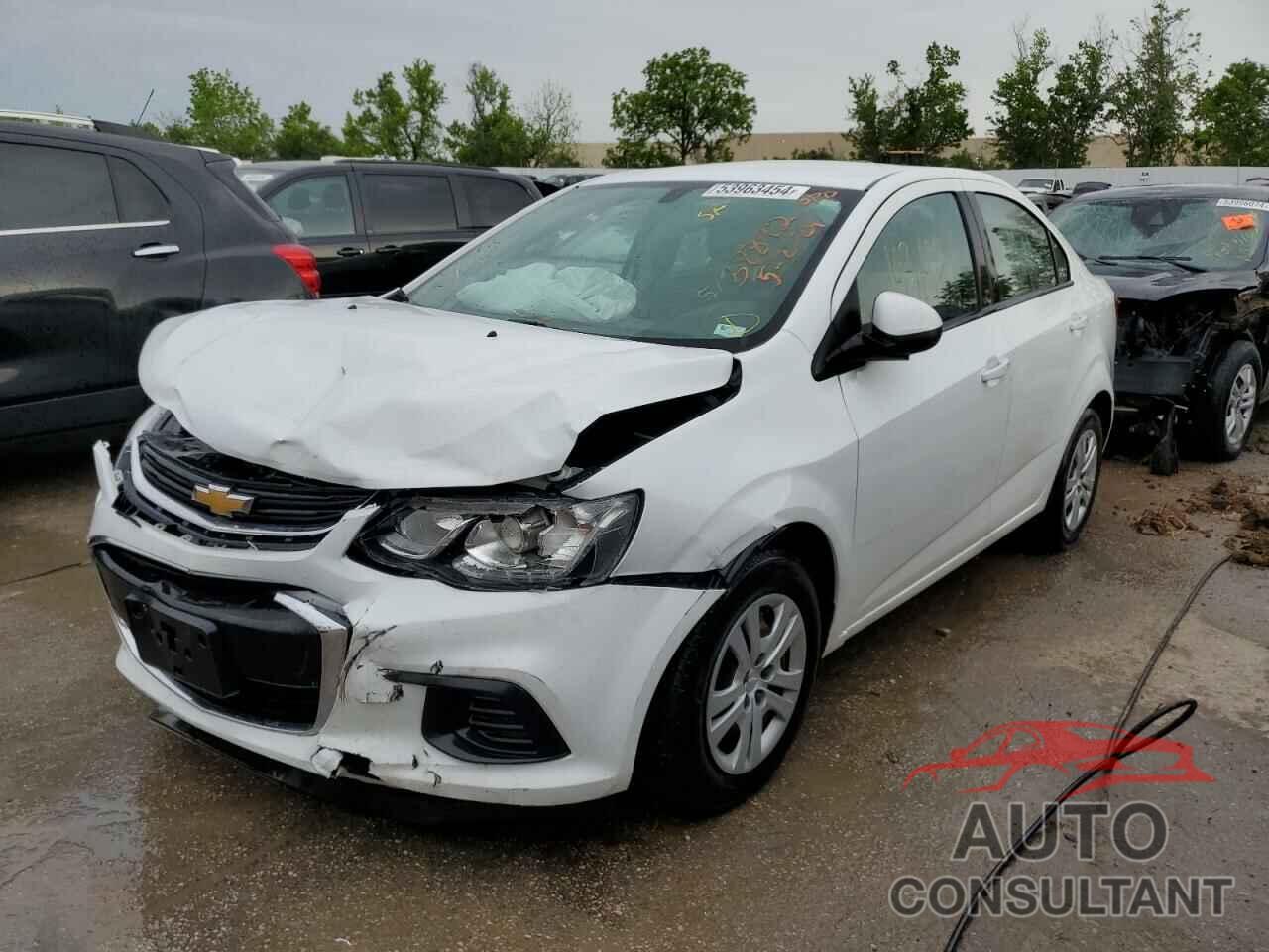 CHEVROLET SONIC 2017 - 1G1JB5SH5H4146065