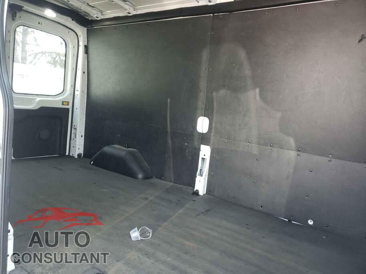 FORD TRANSIT 2020 - 1FTBR1C8XLKA07455