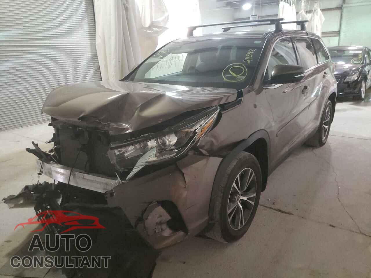 TOYOTA HIGHLANDER 2019 - 5TDBZRFH1KS705678