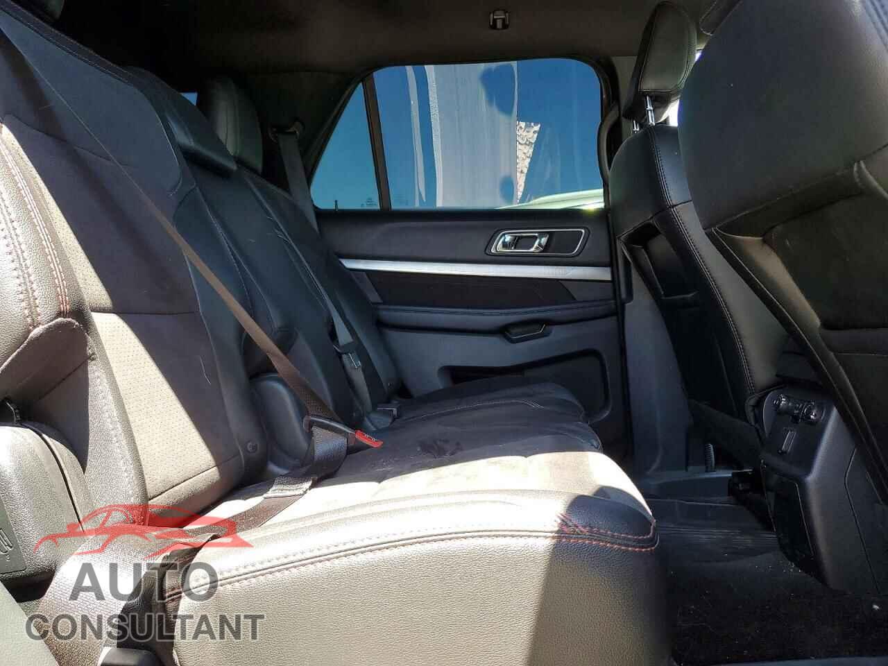 FORD EXPLORER 2018 - 1FM5K8D82JGB10194