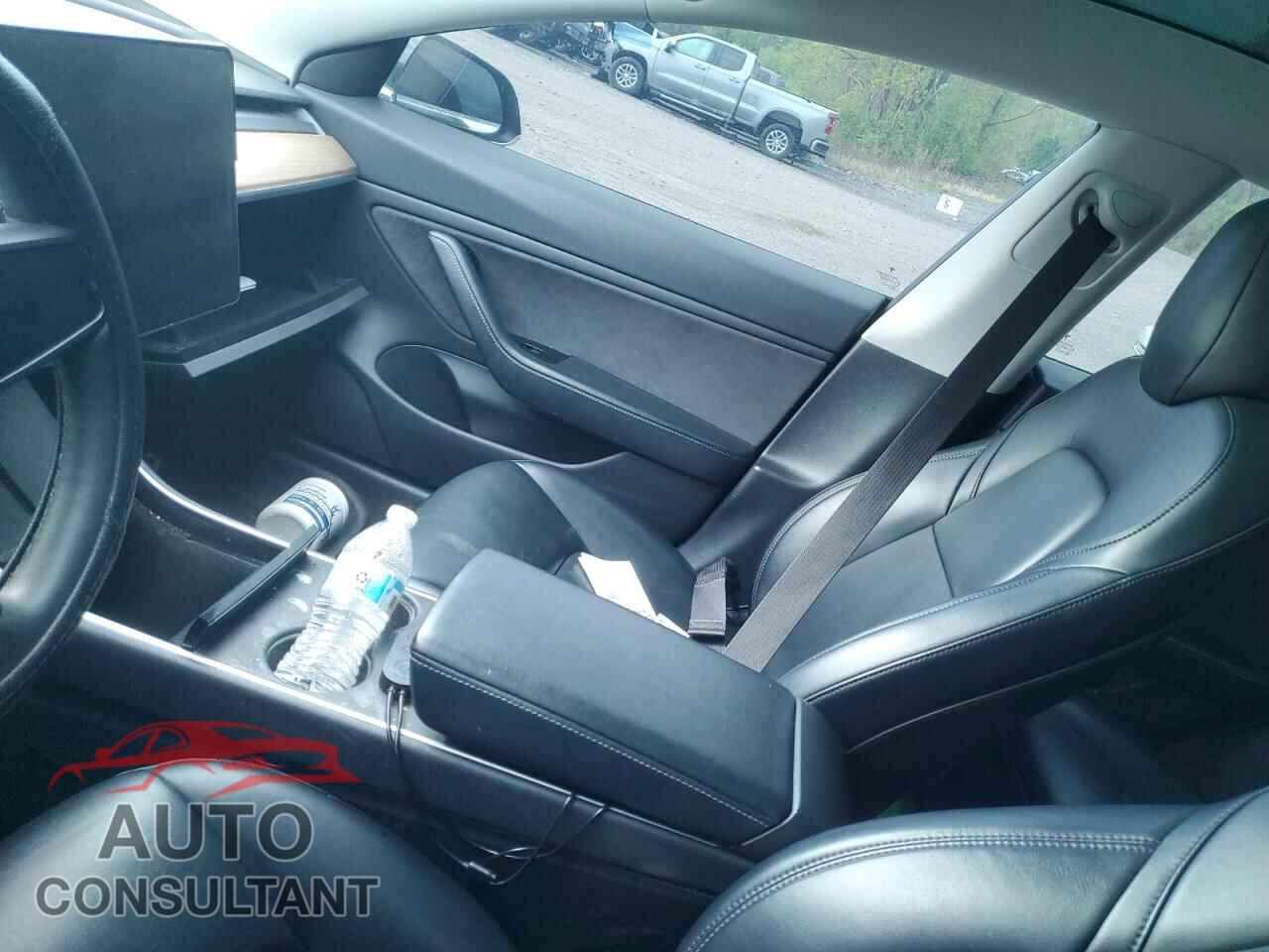 TESLA MODEL 3 2019 - 5YJ3E1EA7KF410711