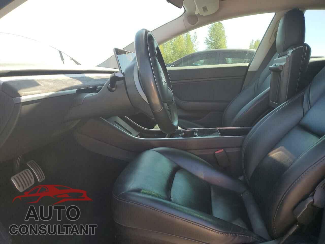 TESLA MODEL 3 2018 - 5YJ3E1EB0JF105865