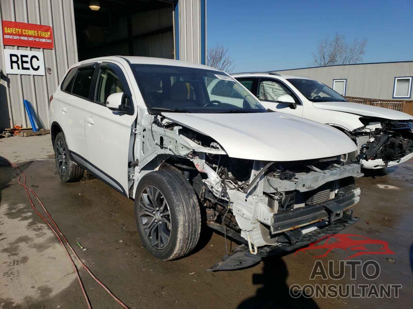 MITSUBISHI OUTLANDER 2016 - JA4AZ3A32GZ007214