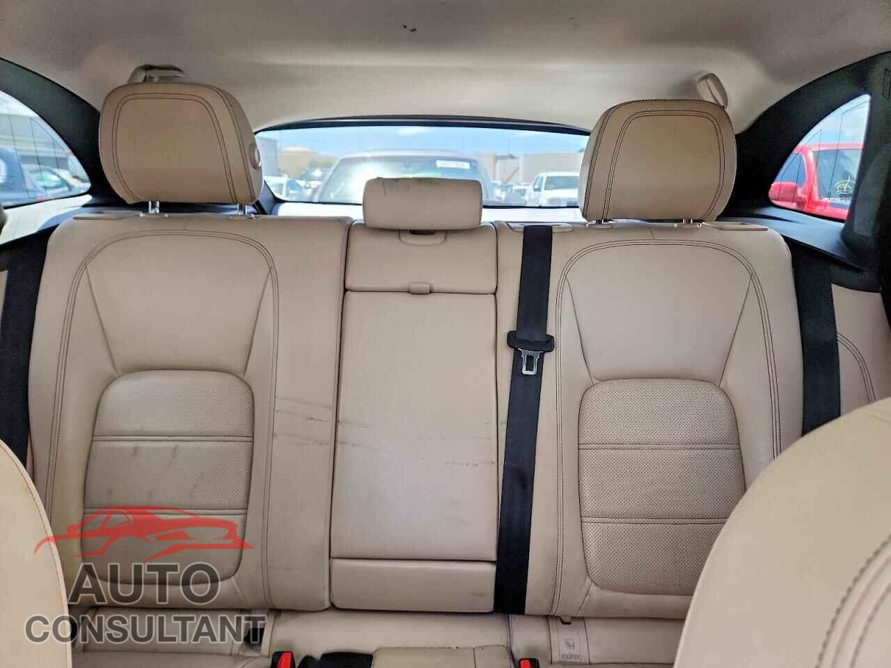 JAGUAR F-PACE 2017 - SADCK2BN5HA099727