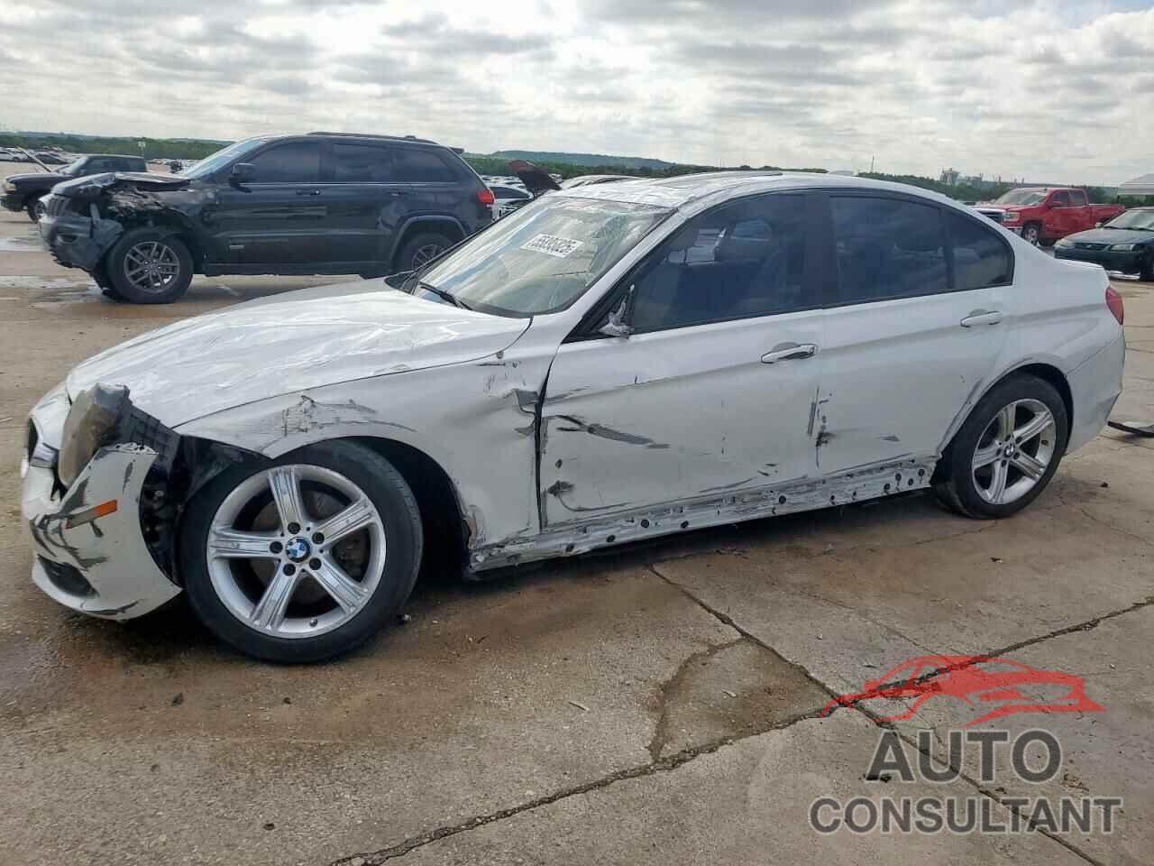 BMW 3 SERIES 2013 - WBA3B3C56DJ811038