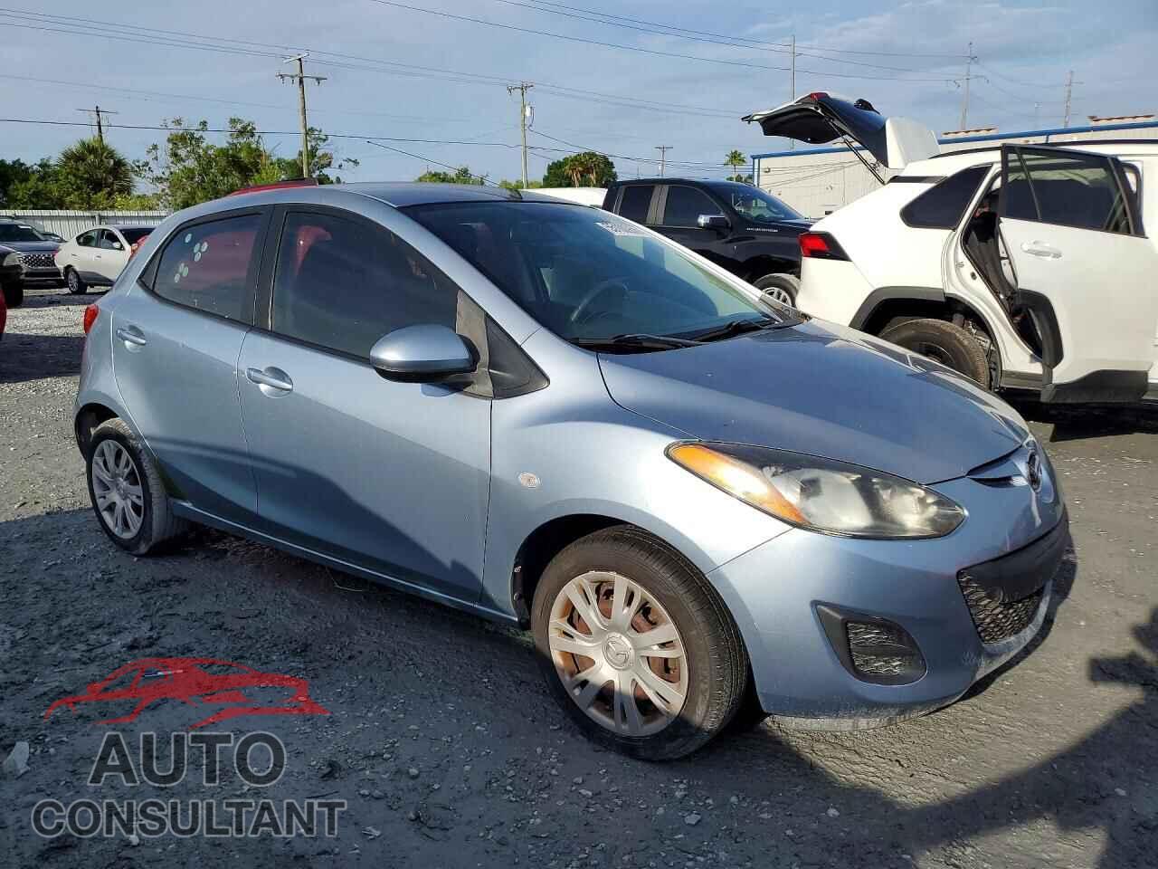 MAZDA 2 2013 - JM1DE1KY2D0163847