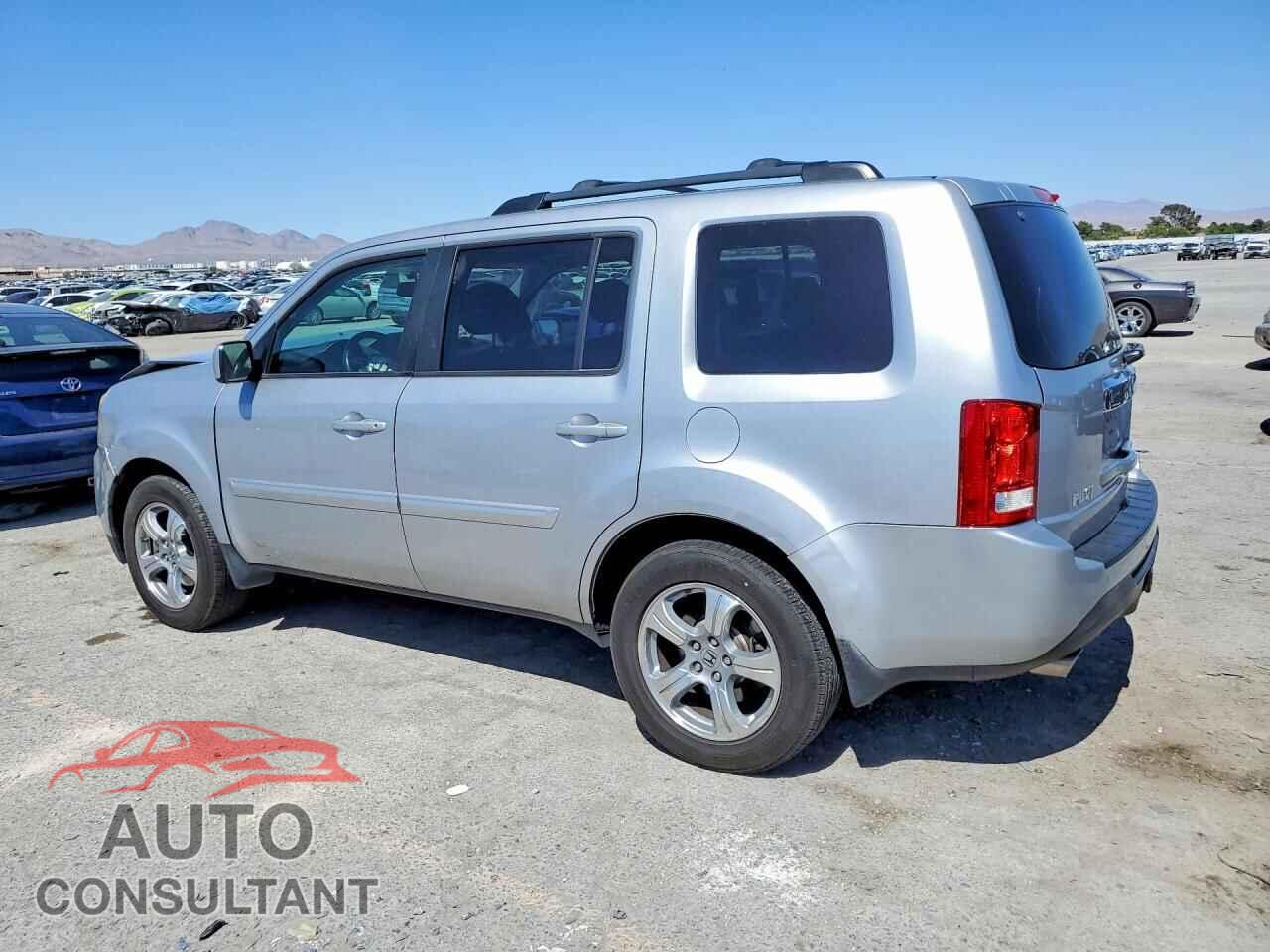 HONDA PILOT 2015 - 5FNYF4H55FB042599